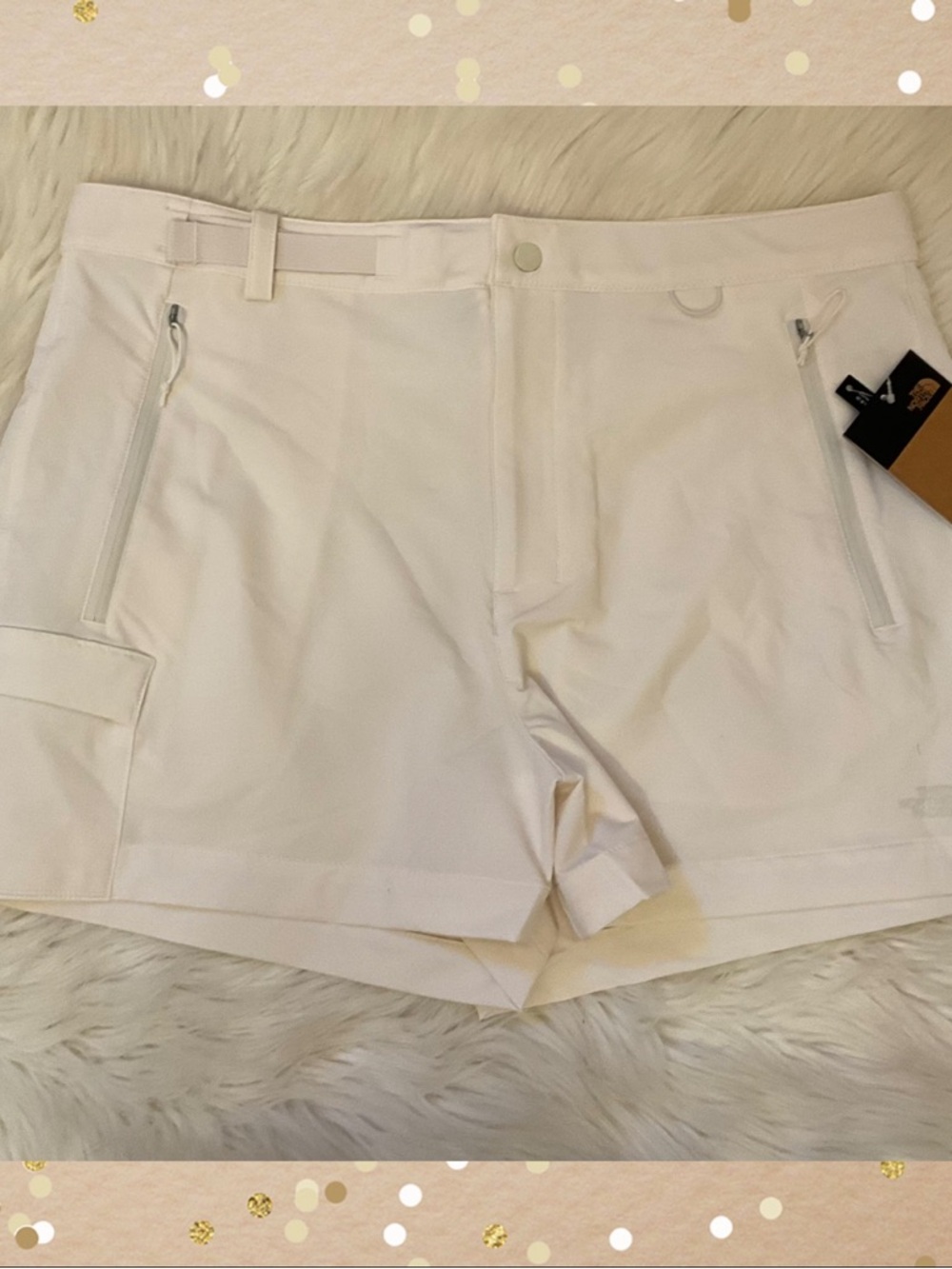 The North Face Bridgeway Shorts - NWT - Size 14 - Gardenia White